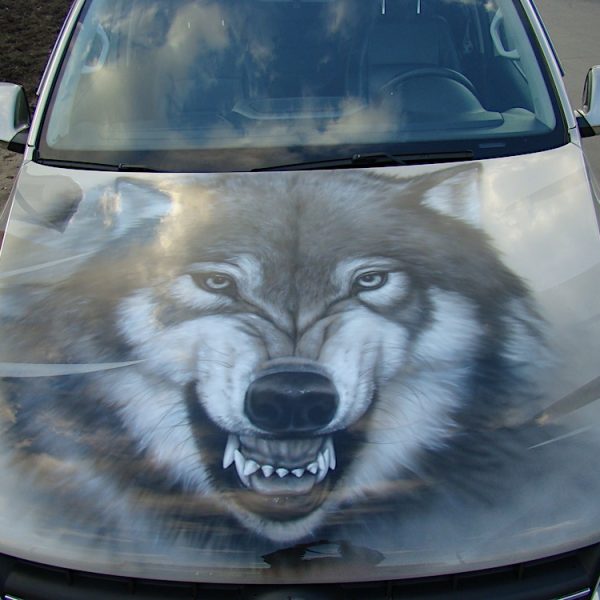 Аэрография «Волки» на VW Amarok